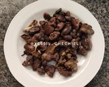 Foto langkah ke 2 dari resep Tumis Ati Ampela & Putih Telur.