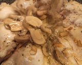 Foto del paso 3 de la receta: Pollo en salsa con patatas y champiñones