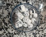 A picture of step 5 of Blueberry Muffins.