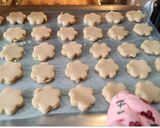 Foto langkah ke 5 dari resep Peanut Cookies.