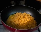 A picture of step 4 of Mung dal Halwa.