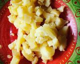 Foto del paso 3 de la receta: Deliciosa ensaladilla rusa con mahonesa casera súper fácil de hacer