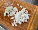 Une image de l'étape 8 de Salade de riz rouge aux tomates, carottes et ciboulette.