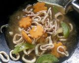 Foto langkah ke 4 dari resep Cumi Wortel Masak Saus Tiram.