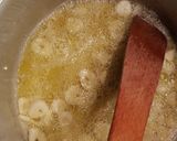 Petrezselymes zellerkrémleves, pirított dióval recept fázis 3 fotója