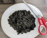 Foto langkah ke 1 dari resep Seaweed Rice Ball.