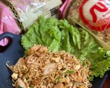 Foto langkah ke 3 dari resep Bakmi Goreng dgn Fish Cake ala Tiger Kitchen.