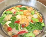 Gambar langkah 5 resipi 👩‍🍳Sup Sawi Tauhu.