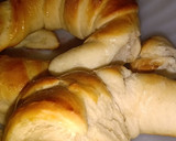 Foto del paso 5 de la receta: Medialunas sin manteca y muy ricas !