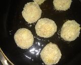 A picture of step 6 of Cheese potato balls.