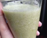 Foto langkah ke 3 dari resep Smoothie hijau.