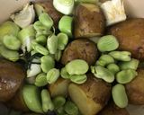 A picture of step 5 of Potatoes and broad beans - vegan.