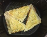 Gambar langkah 3 resipi Sardin Puff.