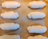 Szénhidrátcsökkentett kifli recept fázis 5 fotója