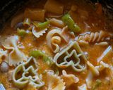 A picture of step 7 of Red Pasta with Cheese and Basil.