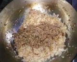 A picture of step 2 of Creamy mince Naan with mayo chilli garlic dip.