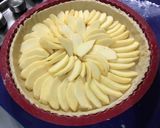 Une image de l'étape 6 de Tarte étoilée aux pommes et kiwi.