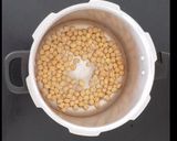 छोले कुलचे (Chhole kulche recipe in hindi) रेसिपी चरण 2 फोटो