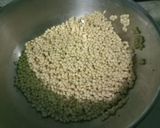 A picture of step 1 of Urad dal pakoda.