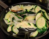 A picture of step 2 of Pan-fried Zucchini Gratin.