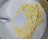 A picture of step 5 of Dosa bonda.