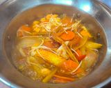 Gambar langkah 6 resipi Tom Yum Sayur.