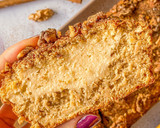 Foto del paso 4 de la receta: Bizcocho de manzana con relleno de queso