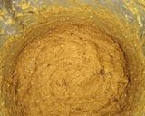 Foto del paso 2 de la receta: Cuadraditos de avena sabor naranja con pasas y chocolate