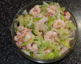 Foto del paso 3 de la receta: Taco bar con rellenos variados: porotos negros, camarones, albacora