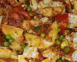 A picture of step 4 of Aloo Gobi Matar (Potato, Cauliflower, and Pea Curry).