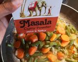 A picture of step 7 of Vegetable tin fish and pasta.
