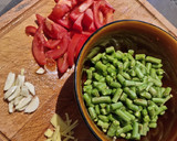 A picture of step 1 of String Beans.