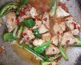 A picture of step 1 of Chinese Green Chilli Chicken Curry 😋.