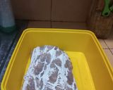 Foto langkah ke 1 dari resep Pizza Roti Bakar Topping Beef Slice Bolognese.
