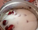 عکس مرحله 1 از دستور مربای توت فرنگی با تمام نکات لازم 🍓