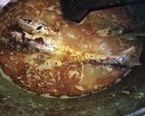 A picture of step 2 of Bacha fish curry.