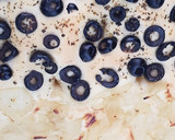 Foto del paso 3 de la receta: Focaccia deliciosa de aceitunas negras y cebolla