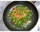 A picture of step 2 of Indo Italian Spicy Spaghetti.