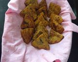 A picture of step 3 of Fenugreek leaves poory.