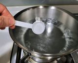 皇帝豆木耳炒肉的食譜步驟1照片