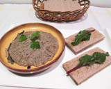 Foto del paso 6 de la receta: Paté de champiñones con semillas de girasol y chía  - vegano