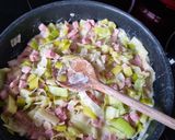 Une image de l'étape 3 de °Pommes de terre farcies au jambon et fondue de poireaux°.