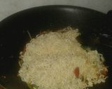 Foto langkah ke 8 dari resep Mie goreng jawa pedas.