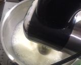 Foto langkah ke 2 dari resep Chiffon Putih Telur - Pandan Keju dan Cream.