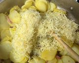 Une image de l'étape 3 de Pomme de terre façon truffade.
