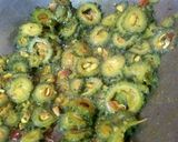 करेला भुजिया (Karela Bhujiya recipe in Hindi) रेसिपी चरण 3 फोटो