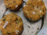 Besan ki roti (Sindhi koki)