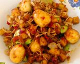 Foto langkah ke 7 dari resep Sambel Goreng Telor Puyuh Ubi dan Pete Simple.