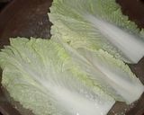 Foto langkah ke 2 dari resep Sawi Gulung Ayam #antiribet.