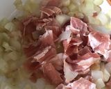 Gombás-rakott csirke, tejfölös szószban sütve recept fázis 3 fotója